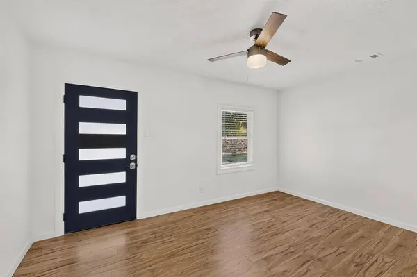 813 Travis Street, Garland, TX 75040