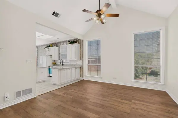6615 Shelton Home Court, Arlington, TX 76017