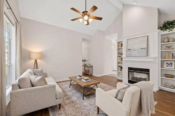 6615 Shelton Home Court, Arlington, TX 76017