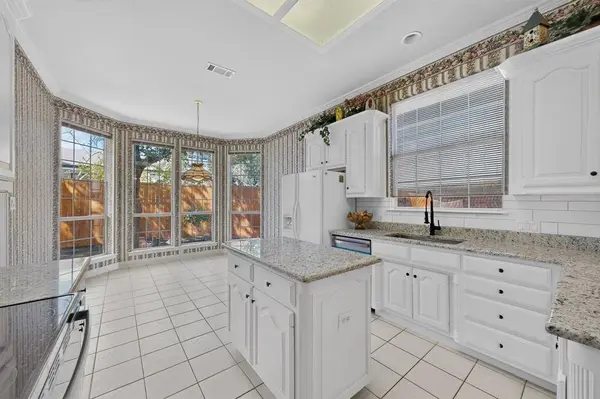 6615 Shelton Home Court, Arlington, TX 76017