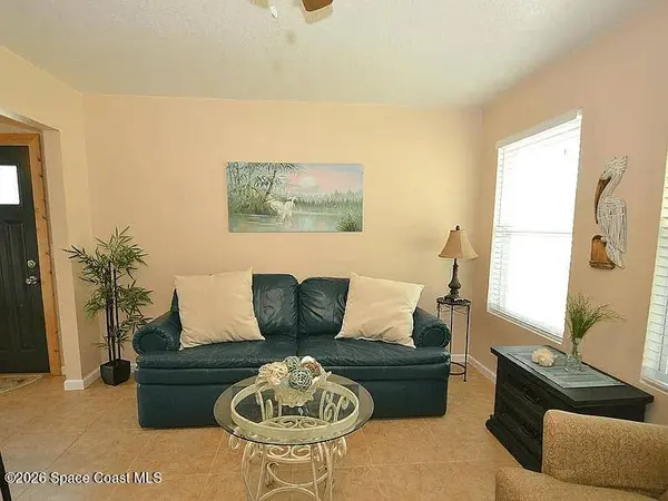 1018 Colonnade AVE SE, Palm Bay, FL 32909