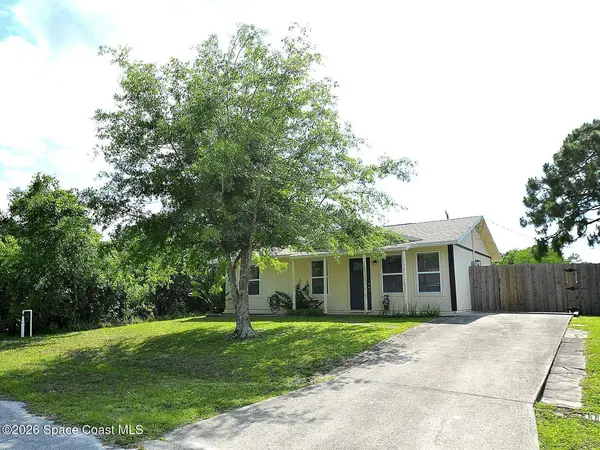 1018 Colonnade AVE SE, Palm Bay, FL 32909