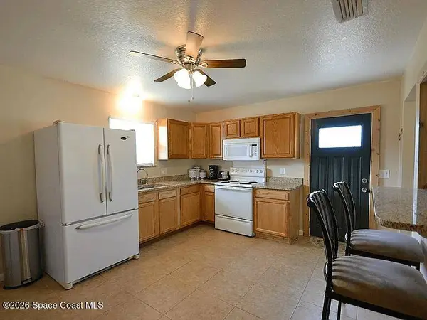 1018 Colonnade AVE SE, Palm Bay, FL 32909