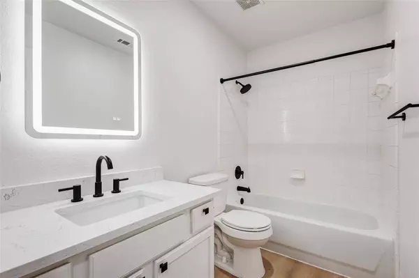 10901 Nantucket Drive, Rowlett, TX 75089