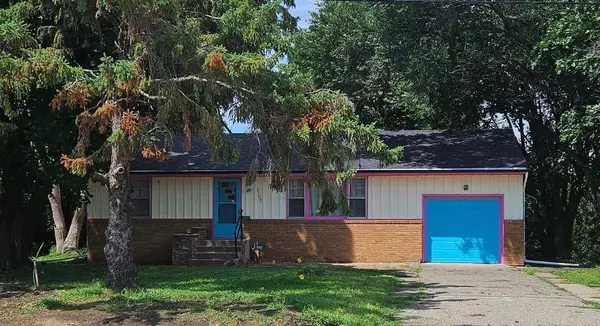 2708 Williams DR, Burnsville, MN 55337