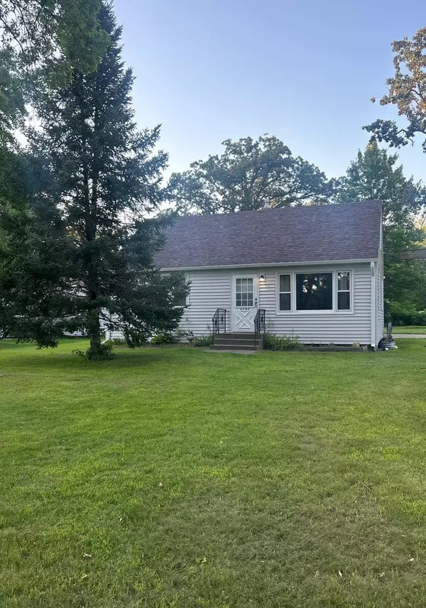 6598 Oak ST, North Branch, MN 55056