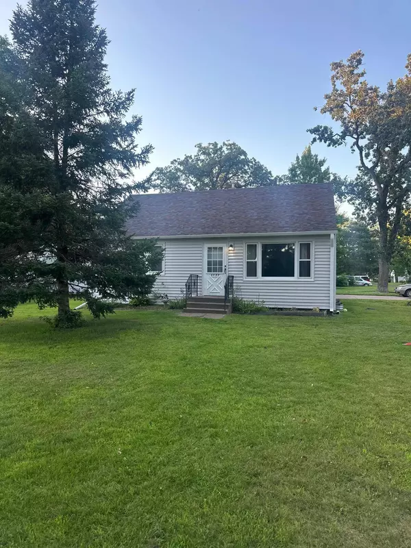 6598 Oak ST, North Branch, MN 55056