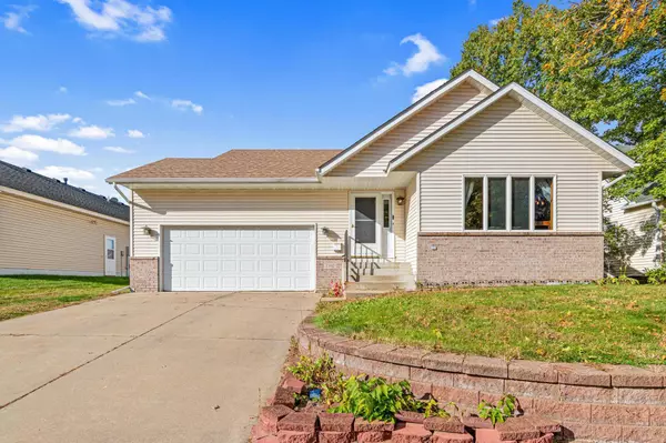 1502 Ramsey ST, Hastings, MN 55033