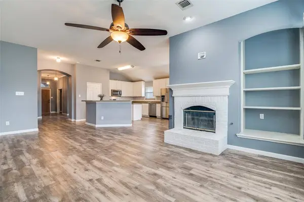 108 Aspenwood Trail, Forney, TX 75126