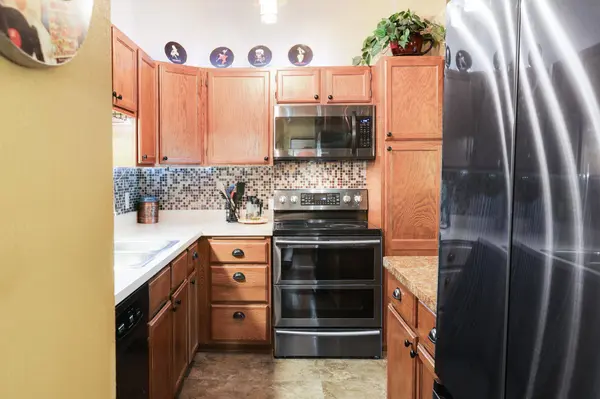 13036 Judicial RD, Burnsville, MN 55337