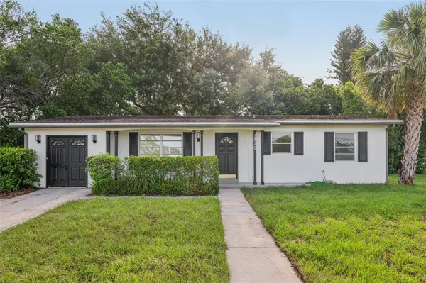 1320 E LOMBARDY DR, Deltona, FL 32725