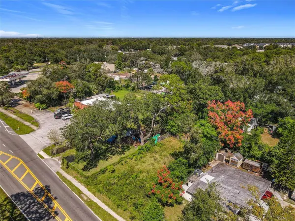 1329 LAKE DR, Casselberry, FL 32707