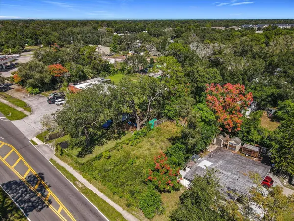 1329 LAKE DR, Casselberry, FL 32707