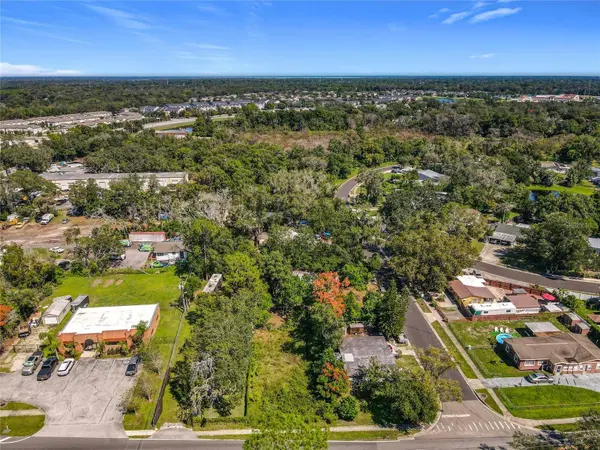 1329 LAKE DR, Casselberry, FL 32707