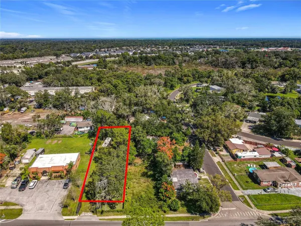 1329 LAKE DR, Casselberry, FL 32707
