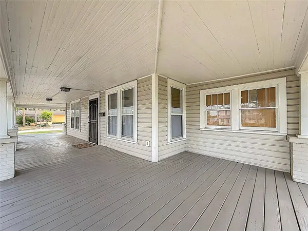311 S CENTRAL AVE, Umatilla, FL 32784