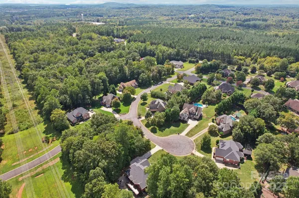 109 Highland Forest DR, Clover, SC 29710