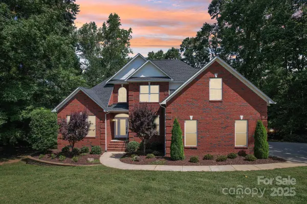 3040 Patrick Place CIR, Clover, SC 29710