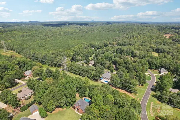 109 Highland Forest DR, Clover, SC 29710