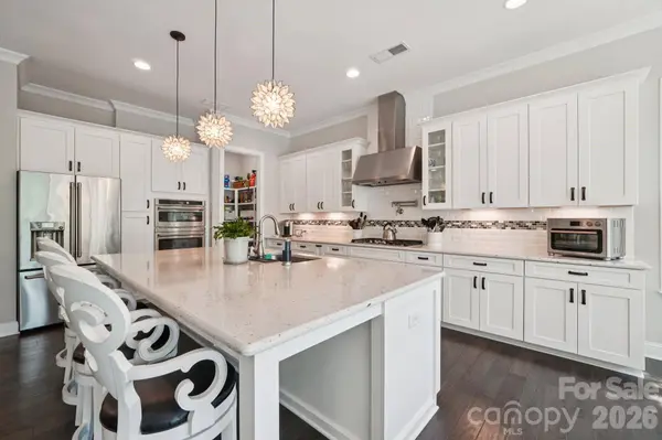 17914 Culross LN, Charlotte, NC 28278