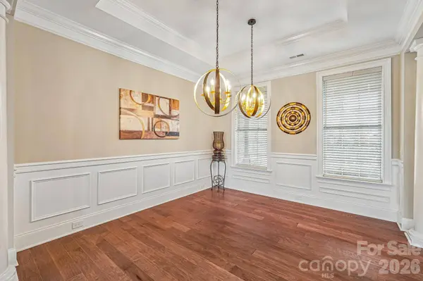 14503 Crest CT, Charlotte, NC 28278