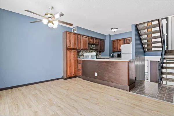 5636 Brookdale DR N, Brooklyn Park, MN 55443