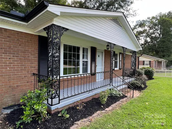 325 Briarcliff DR, Kannapolis, NC 28081