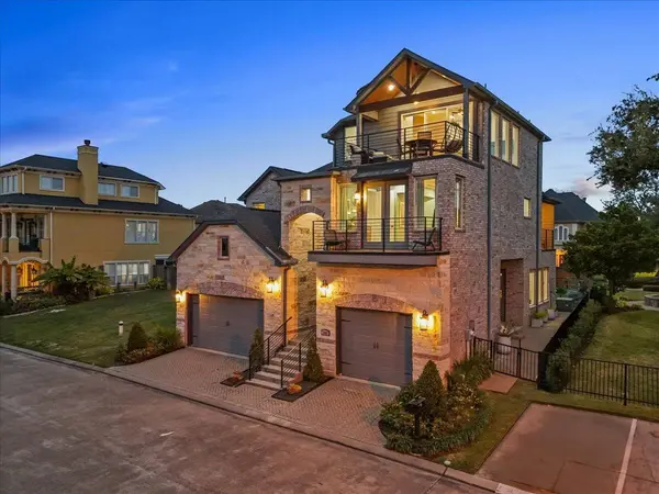 1402 Oceanside LN, League City, TX 77573