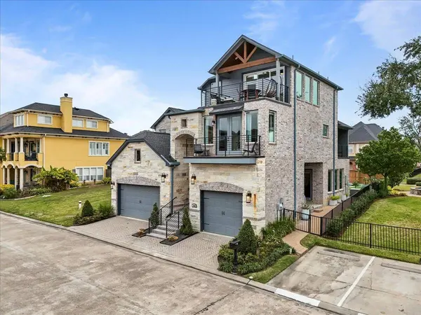 1402 Oceanside LN, League City, TX 77573