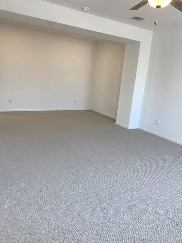 2418 Yacht Harbor DR, Kemah, TX 77565