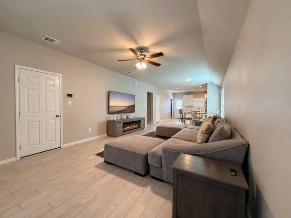 13313 Dalvay Beach DR, Texas City, TX 77568