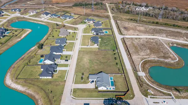 3117 E Tower CIR, Santa Fe, TX 77517