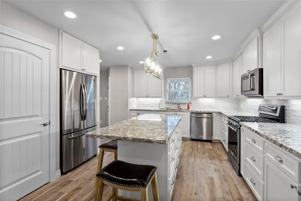 13800 6th ST, Santa Fe, TX 77517