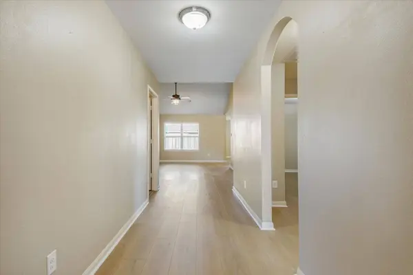 412 Hawks View DR, La Marque, TX 77568