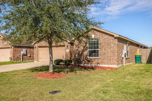 412 Hawks View DR, La Marque, TX 77568