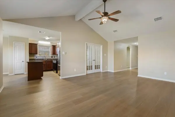 412 Hawks View DR, La Marque, TX 77568