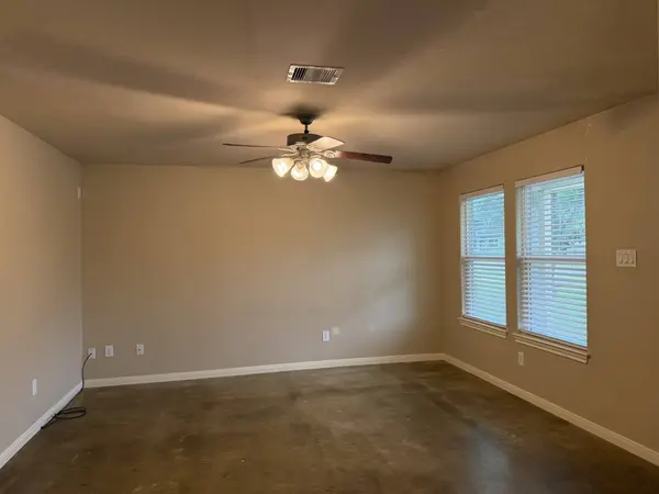 11817 13th ST, Santa Fe, TX 77510