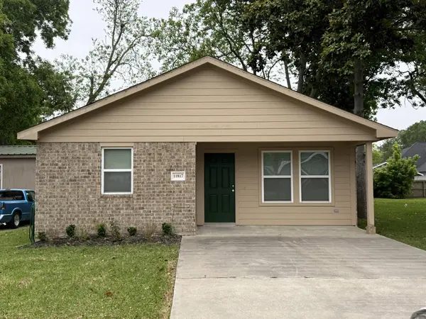 11817 13th ST, Santa Fe, TX 77510