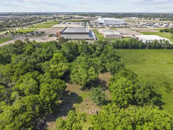 5106 Fm 1765, La Marque, TX 77568