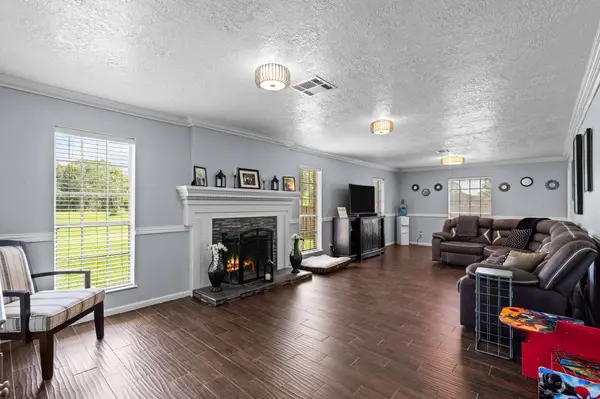 7009 Avenue R, Santa Fe, TX 77510