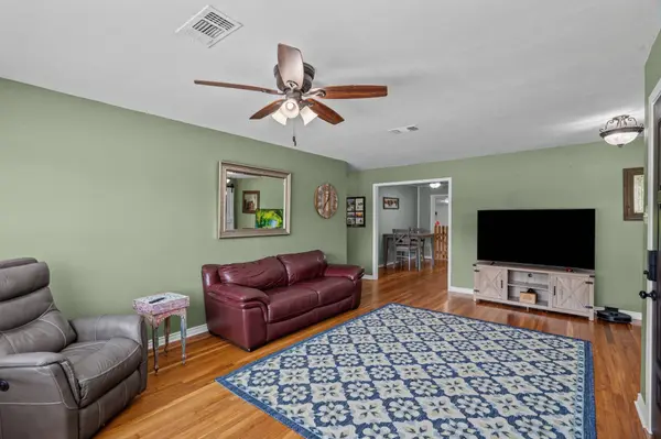 4630 Hudson RD, Santa Fe, TX 77517