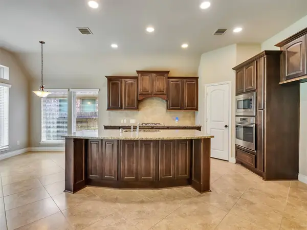 4131 N Creekmont DR, Fresno, TX 77545