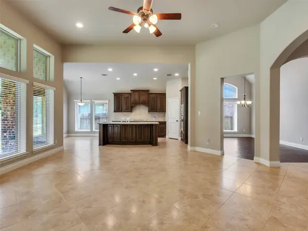 4131 N Creekmont DR, Fresno, TX 77545