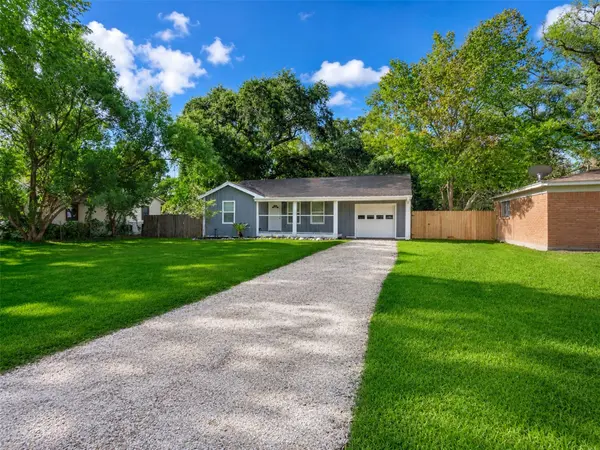 12313 23rd ST, Santa Fe, TX 77510