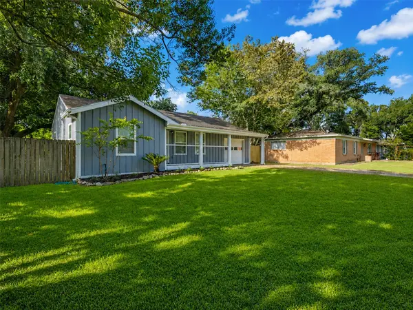12313 23rd ST, Santa Fe, TX 77510
