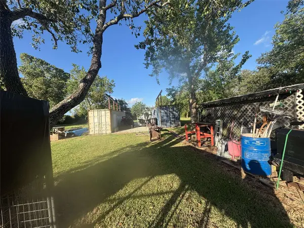 7823 Highland RD, Santa Fe, TX 77517