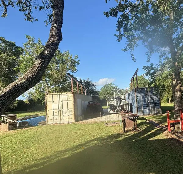 7823 Highland RD, Santa Fe, TX 77517
