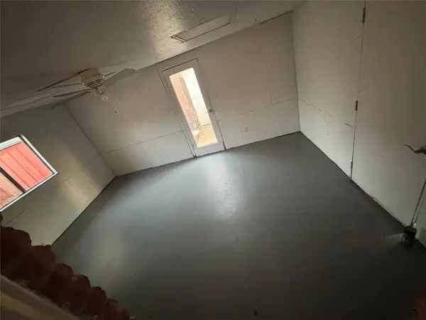 11831 Fm 1764 RD, Santa Fe, TX 77510