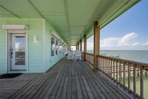 740 Copano Cove, Rockport, TX 78382