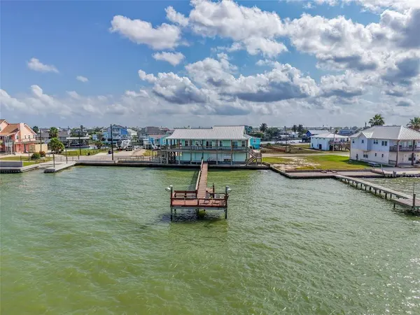 740 Copano Cove, Rockport, TX 78382